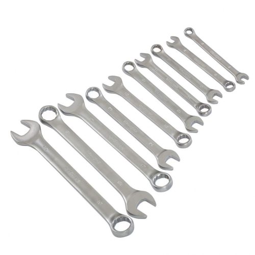 MTX 32 részes szerszám készlet 1/2CrV kofferben