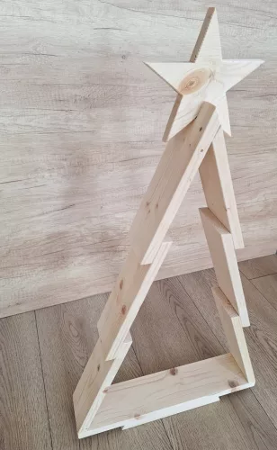 Hazai dekoratív fenyőfa csillaggal 83X46X10 cm 