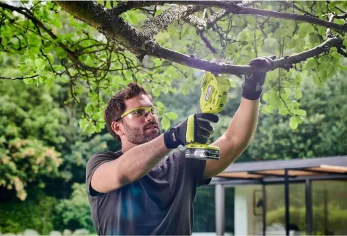Ryobi ONE+™18V akkus szablyafűrész ágvágó 150mm RY18PSA-0