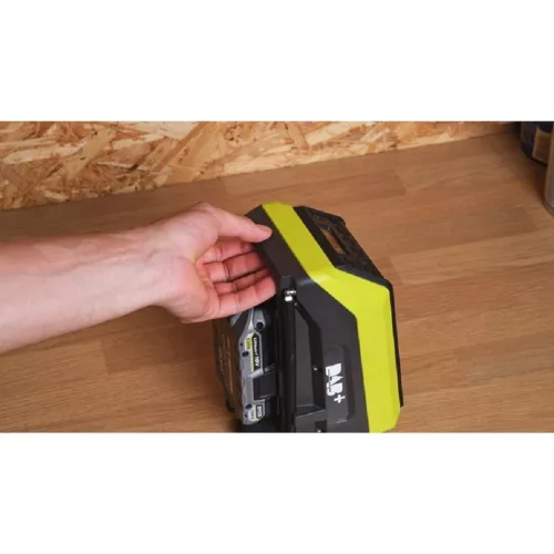 RYOBI 18V akkus DAB rádió Bluetooth-szal AM/FM/DAB vétel, SOLO, 10W RRDAB18-0