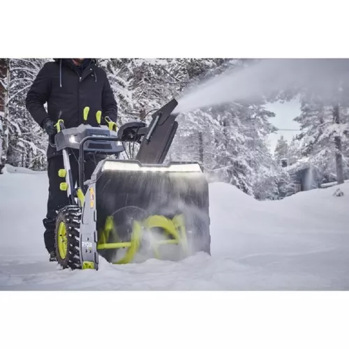 RYOBI 36V 56cm akkumulátoros hómaró szett, 2×5.0Ah+töltő RY36STX61A-260F