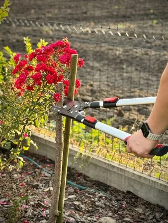 YATO 50mm 660-910mm áttételes ágvágó, teleszkópos, racsnis ALU 